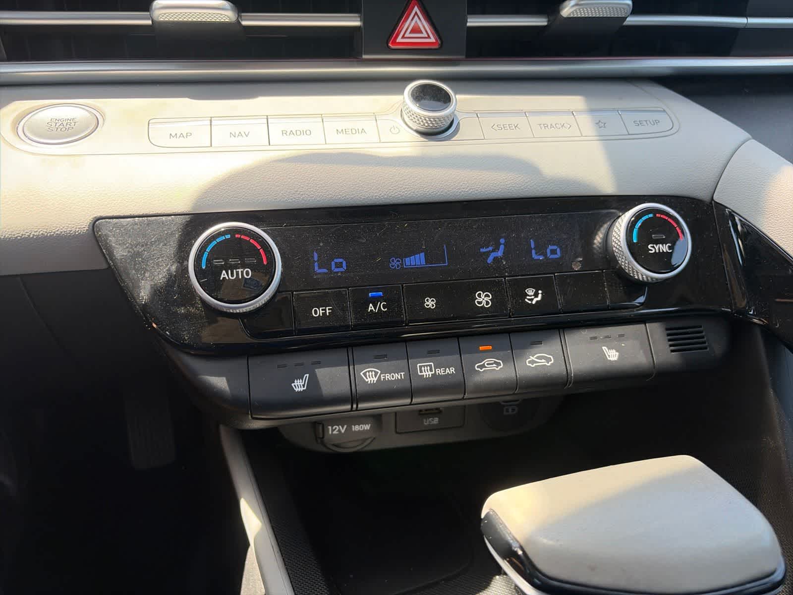 Thumbnail: 2024 Hyundai Elantra - 29