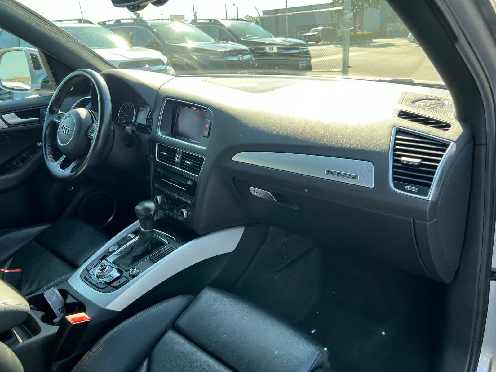 Thumbnail: 2015 Audi Q5 - 26