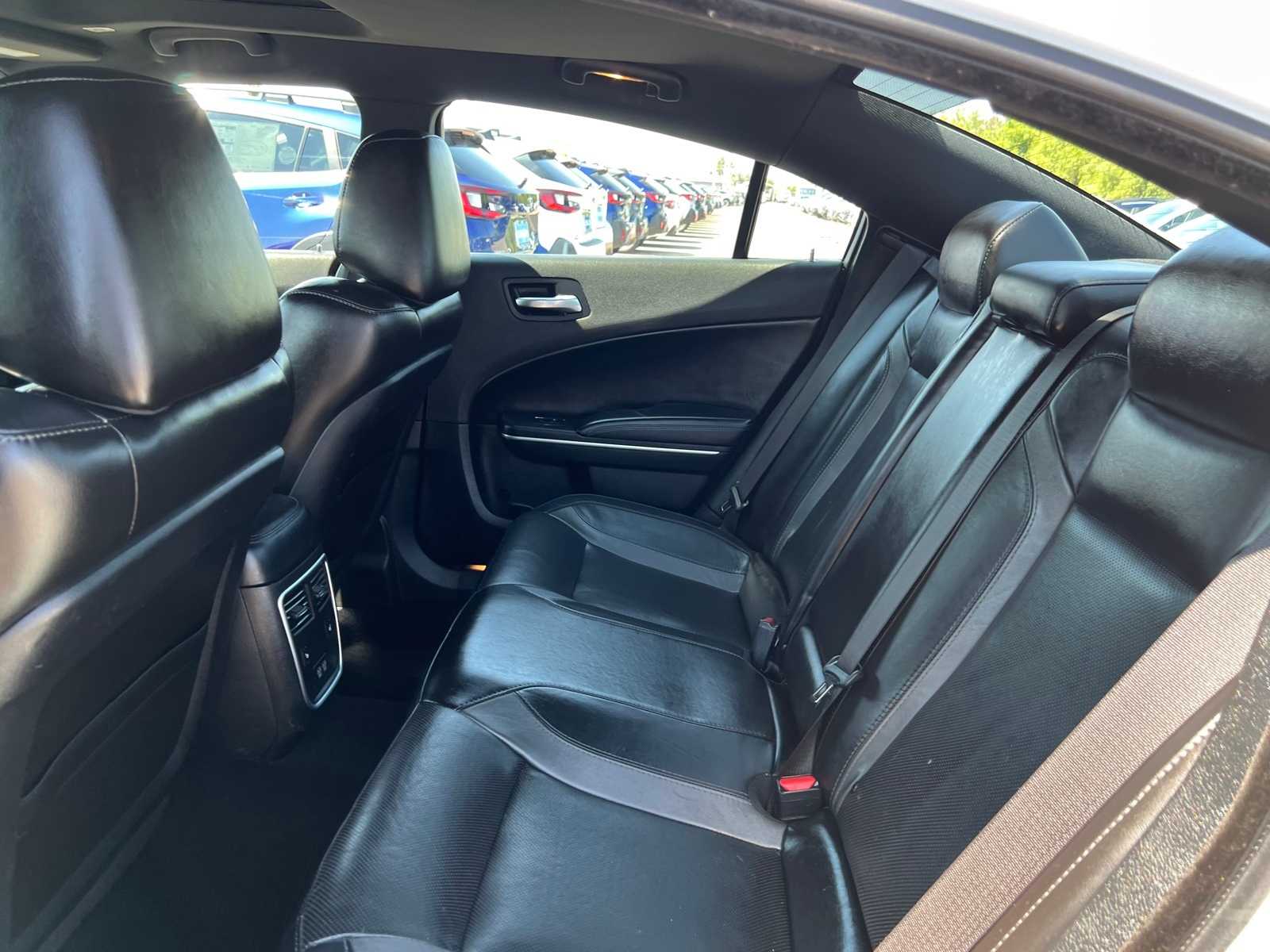 Thumbnail: 2022 Dodge Charger - 18