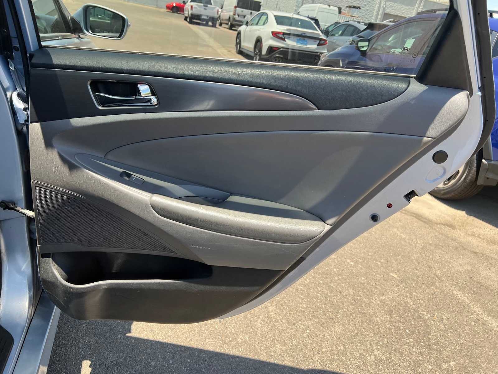 Thumbnail: 2012 Hyundai Sonata - 24
