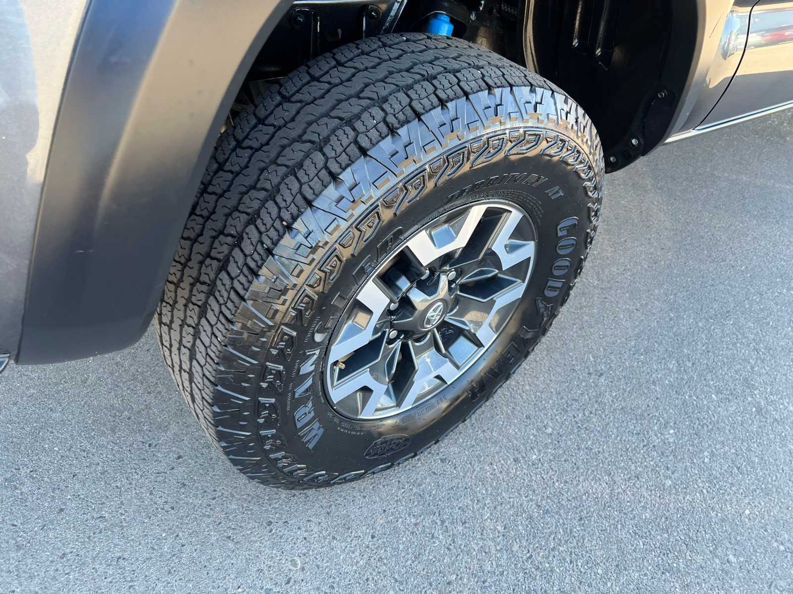 Thumbnail: 2023 Toyota Tacoma - 21