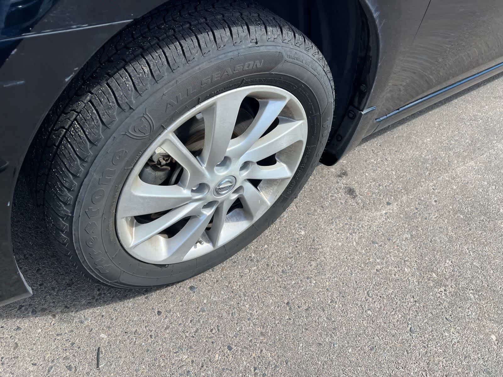 Thumbnail: 2014 Nissan Sentra - 12