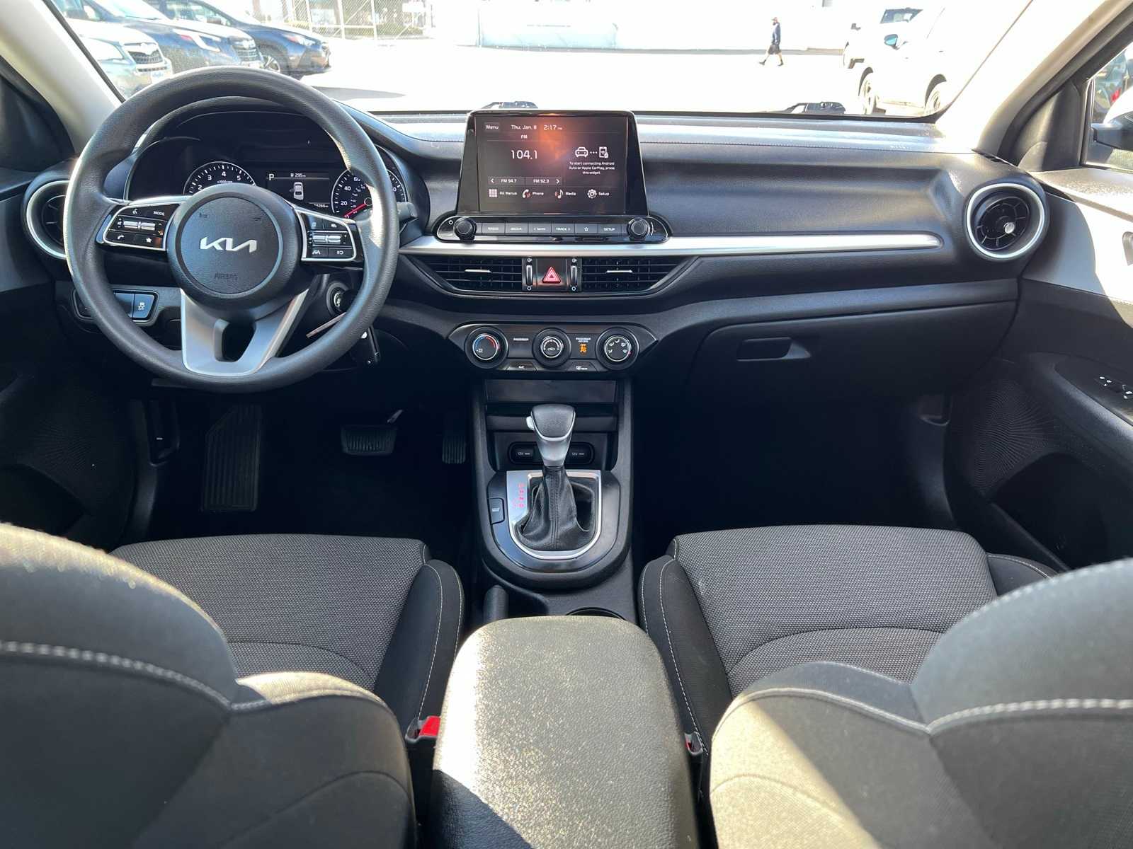 Thumbnail: 2023 Kia Forte - 28