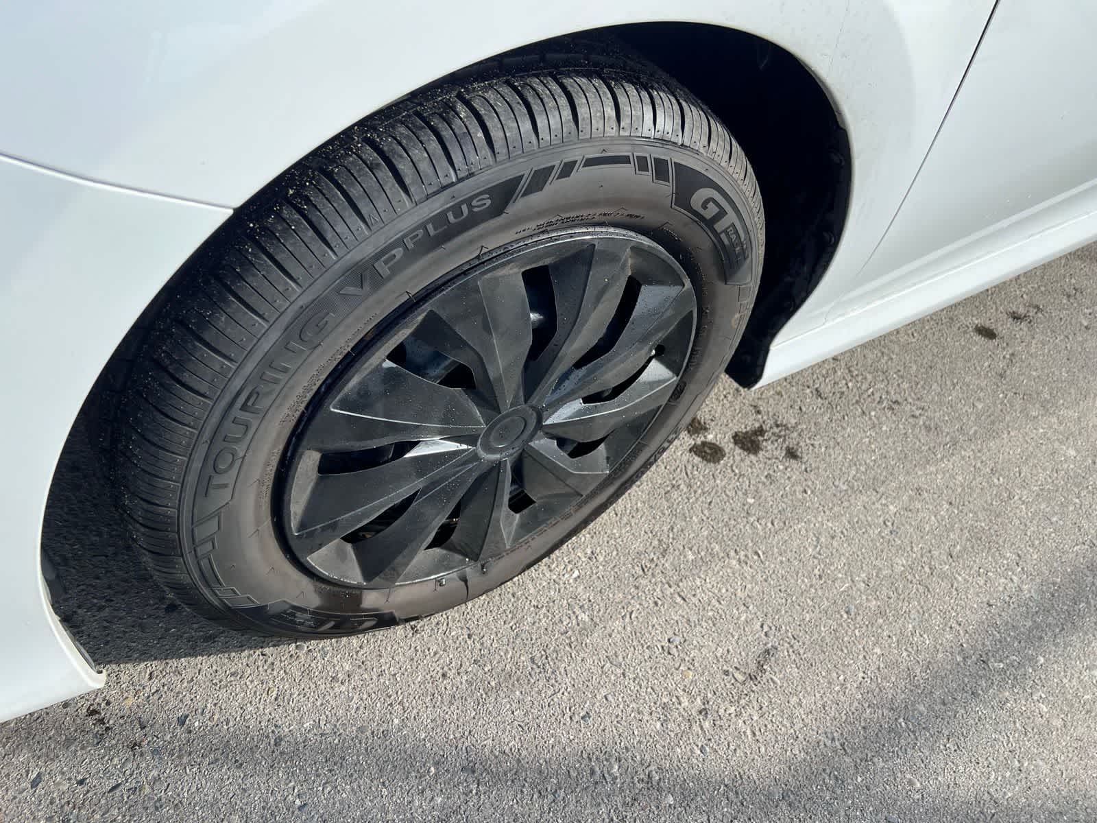 Thumbnail: 2022 Toyota Camry - 12