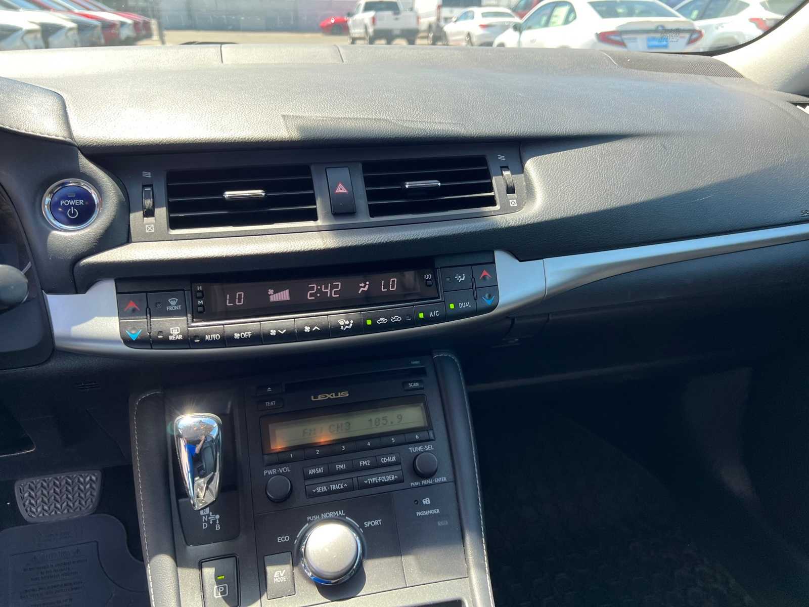 Thumbnail: 2013 Lexus CT - 29