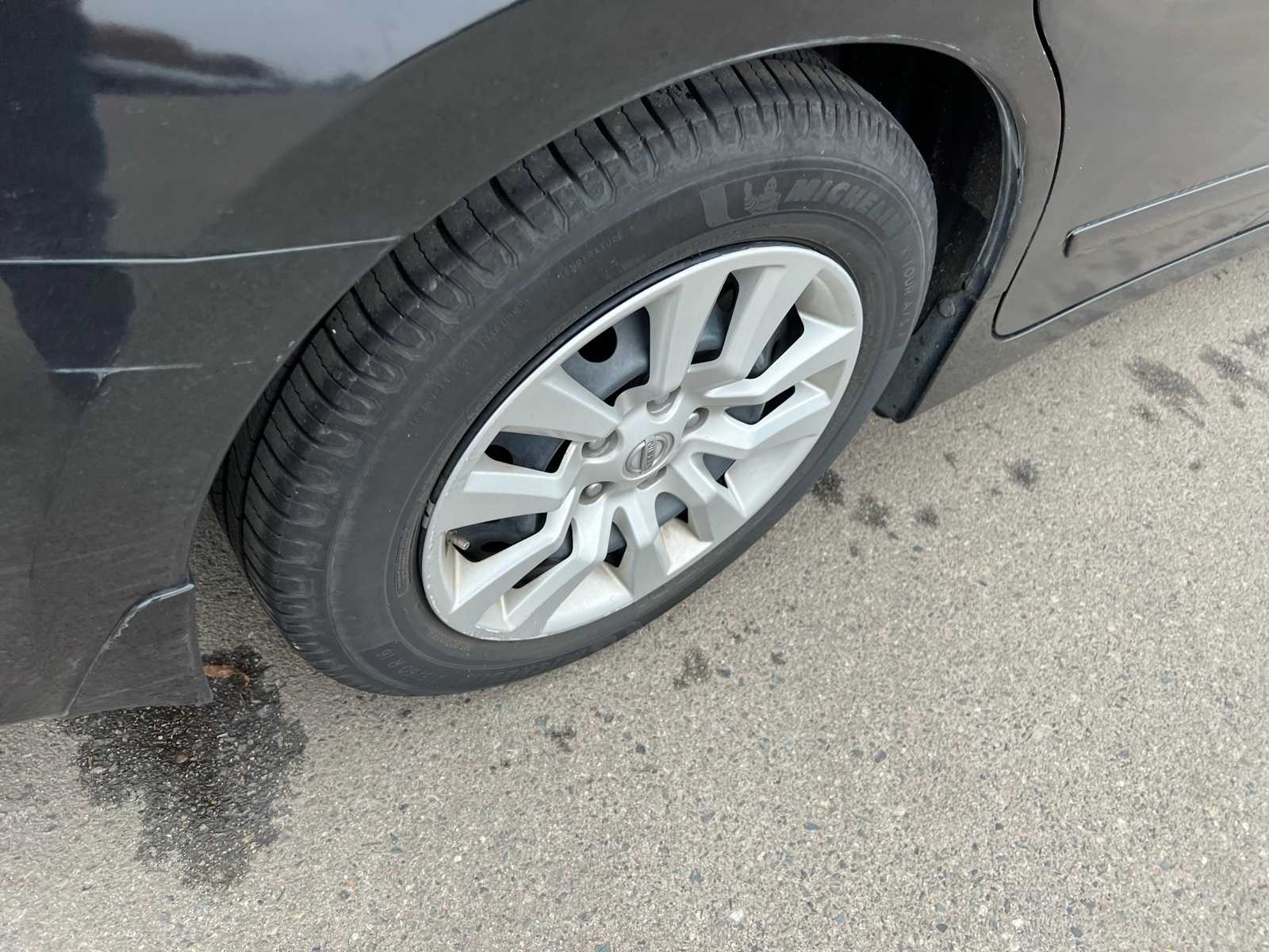 Thumbnail: 2017 Nissan Altima - 20