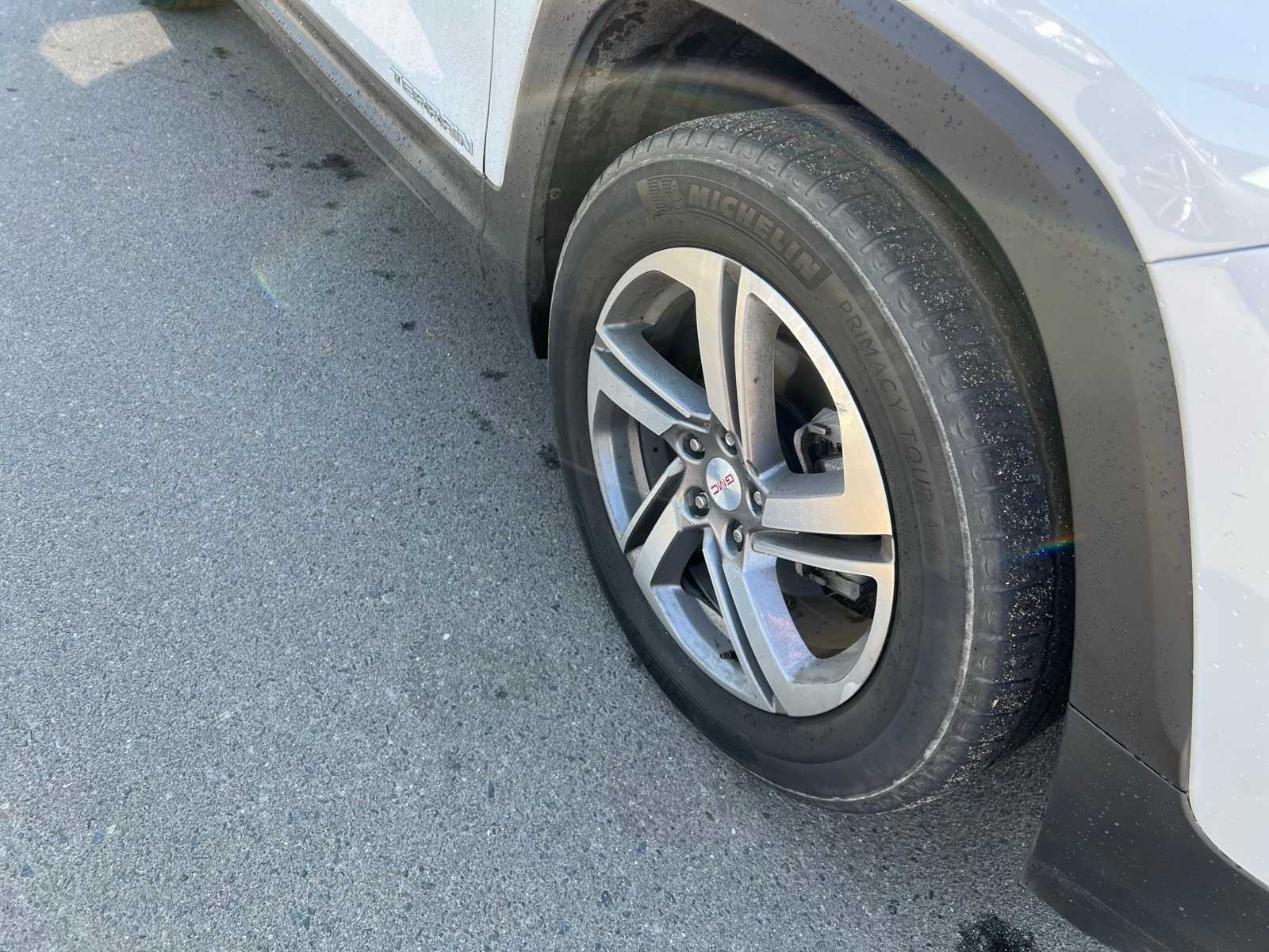 Thumbnail: 2020 GMC Terrain - 25