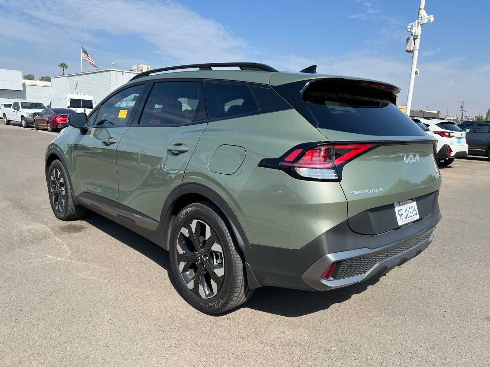 Thumbnail: 2023 Kia Sportage - 3