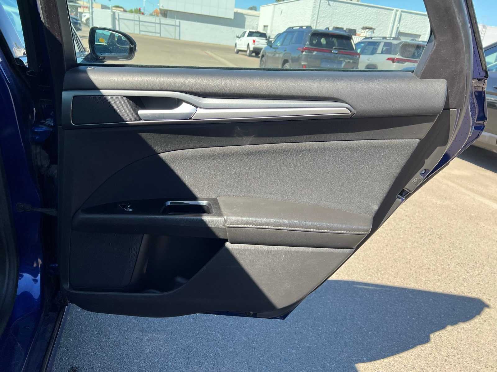 Thumbnail: 2016 Ford Fusion - 24