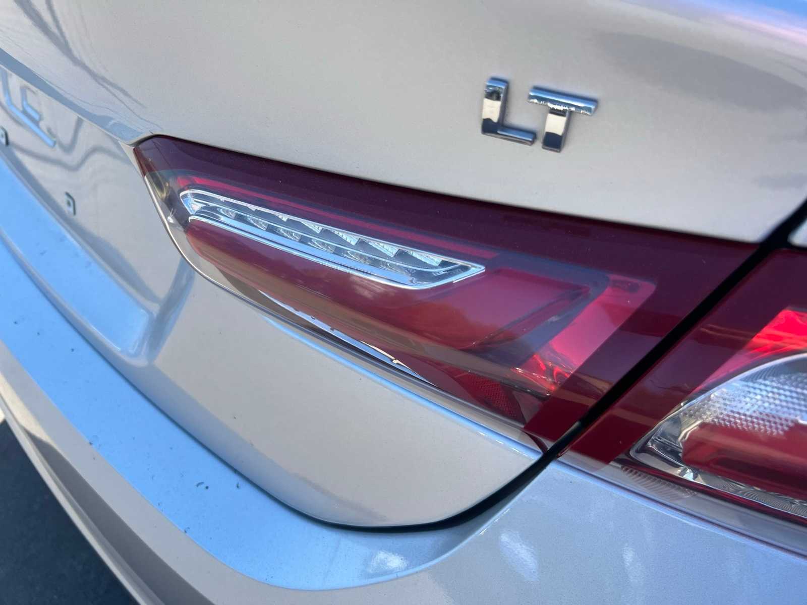 Thumbnail: 2022 Chevrolet Malibu - 7