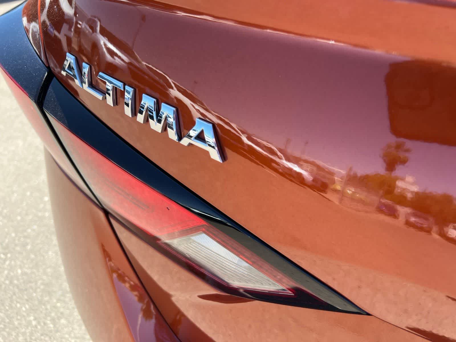 Thumbnail: 2022 Nissan Altima - 4