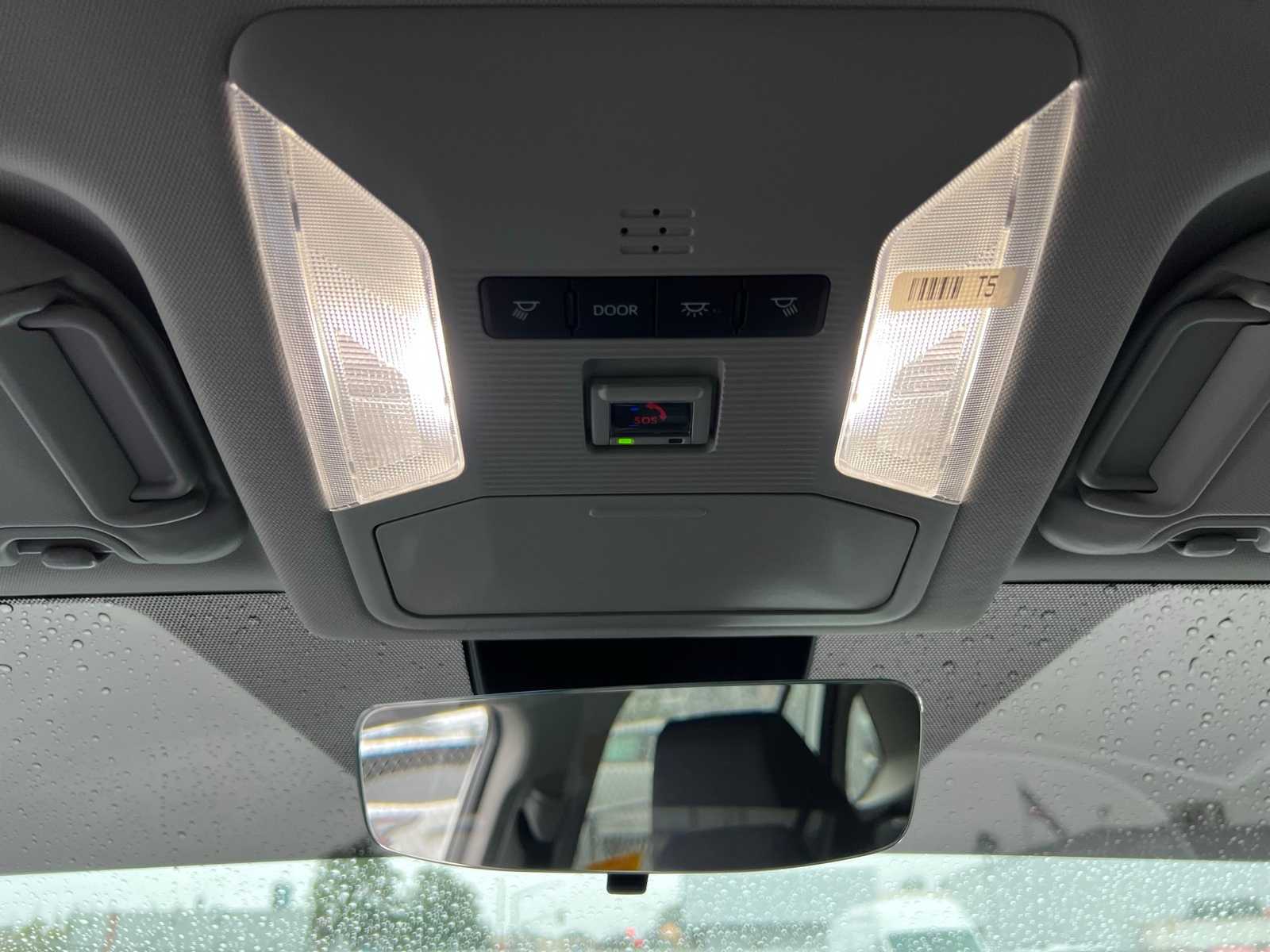 Thumbnail: 2025 Toyota RAV4 - 33