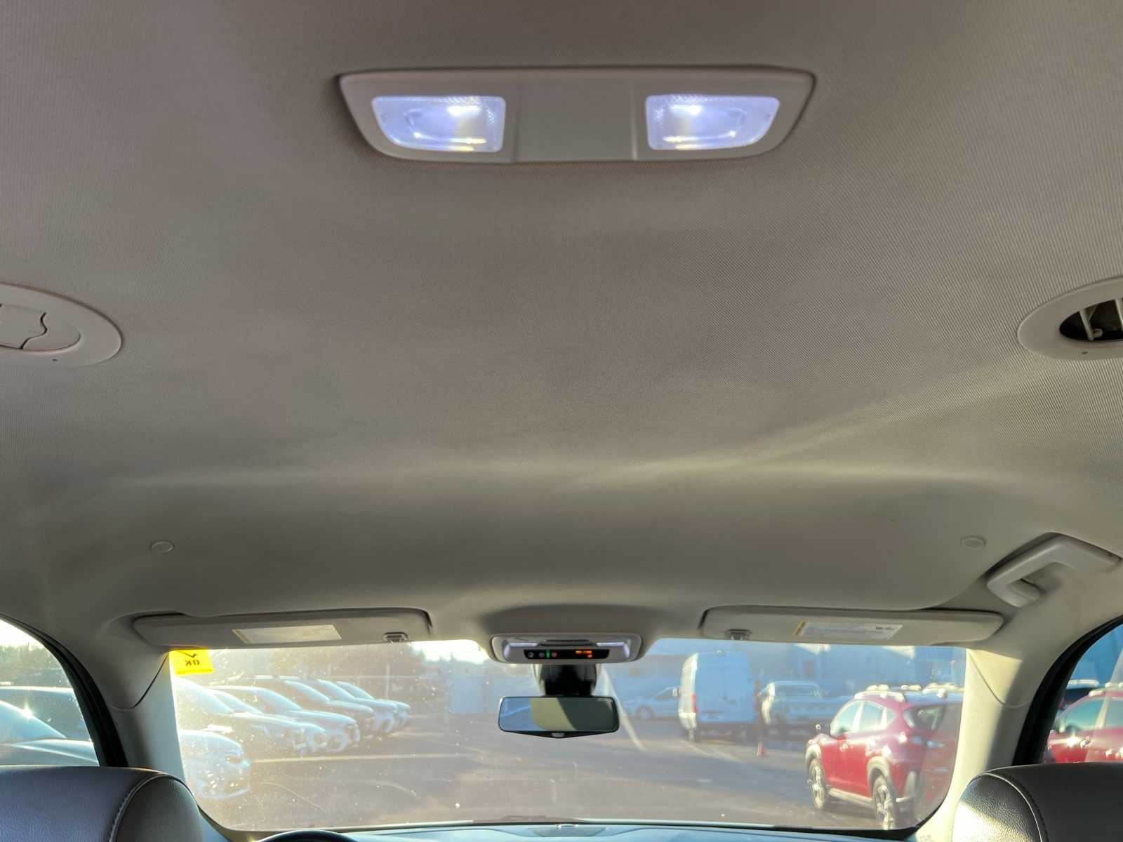 Thumbnail: 2019 Chevrolet Traverse - 31