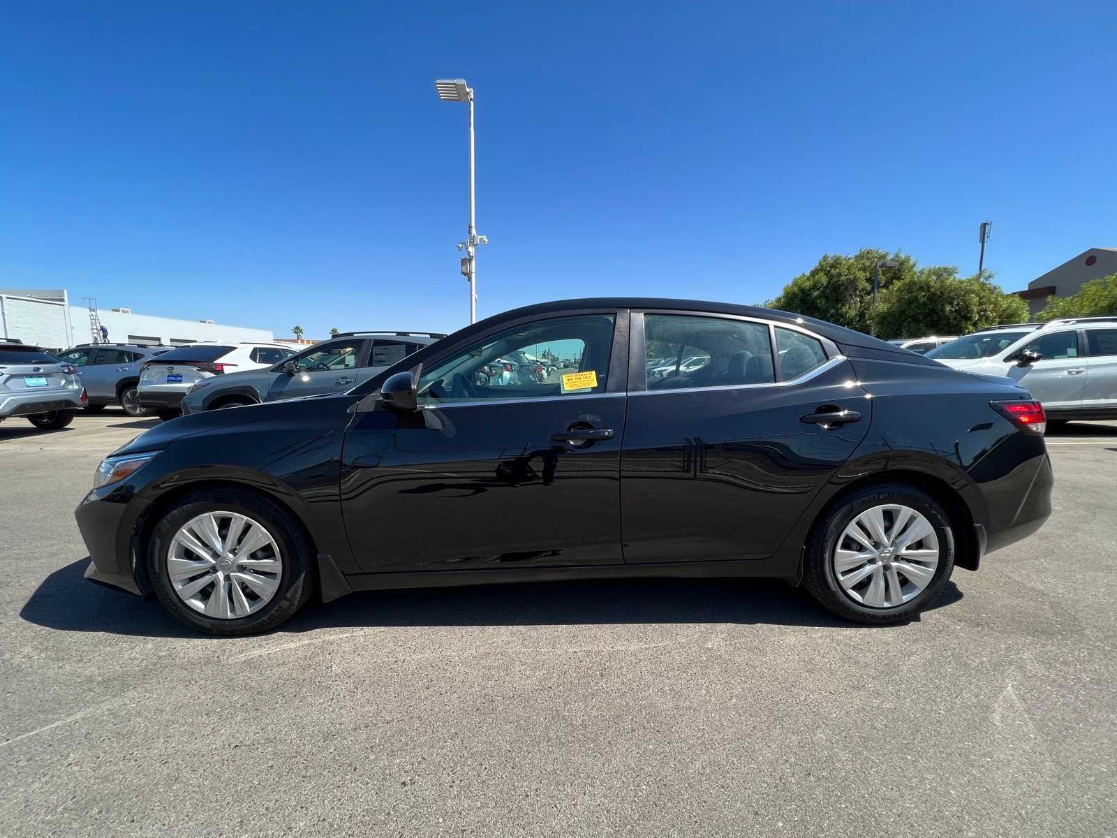 2022 Nissan Sentra S 2