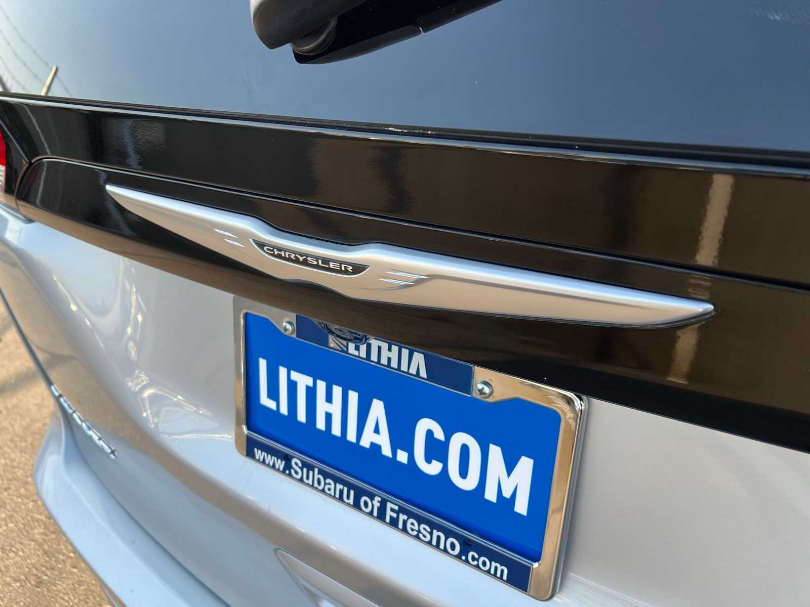 Thumbnail: 2023 Chrysler Voyager - 6