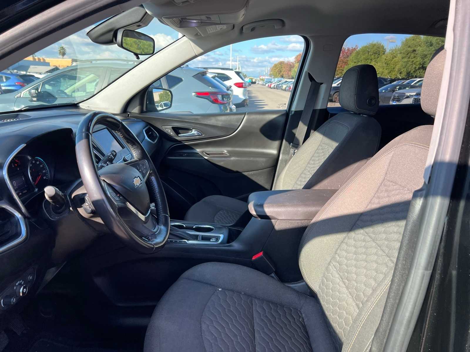 Thumbnail: 2020 Chevrolet Equinox - 15