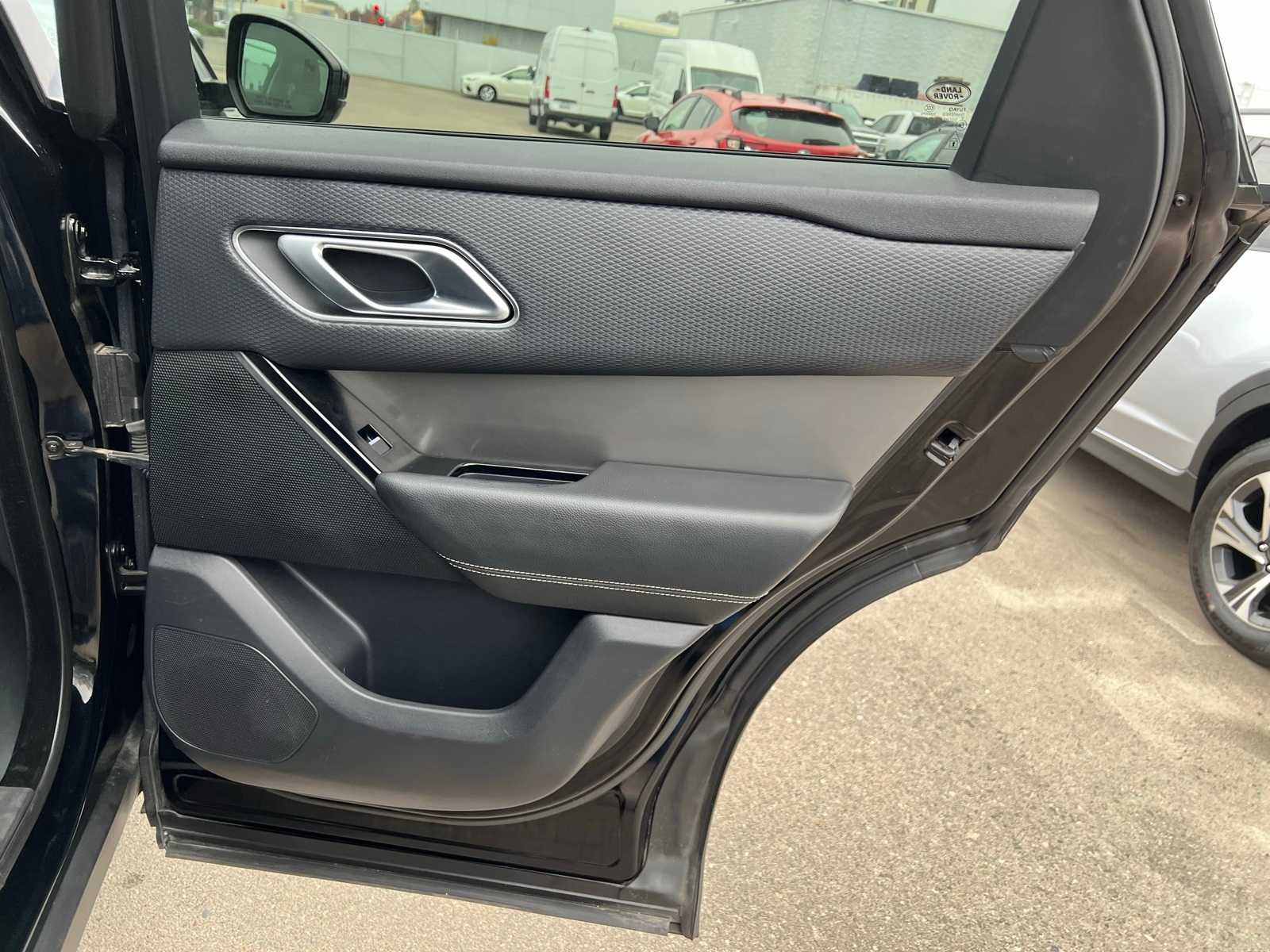 Thumbnail: 2020 Land Rover Range Rover Velar - 24