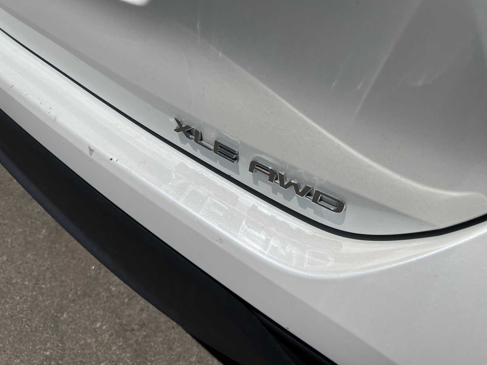 Thumbnail: 2021 Toyota Highlander - 7