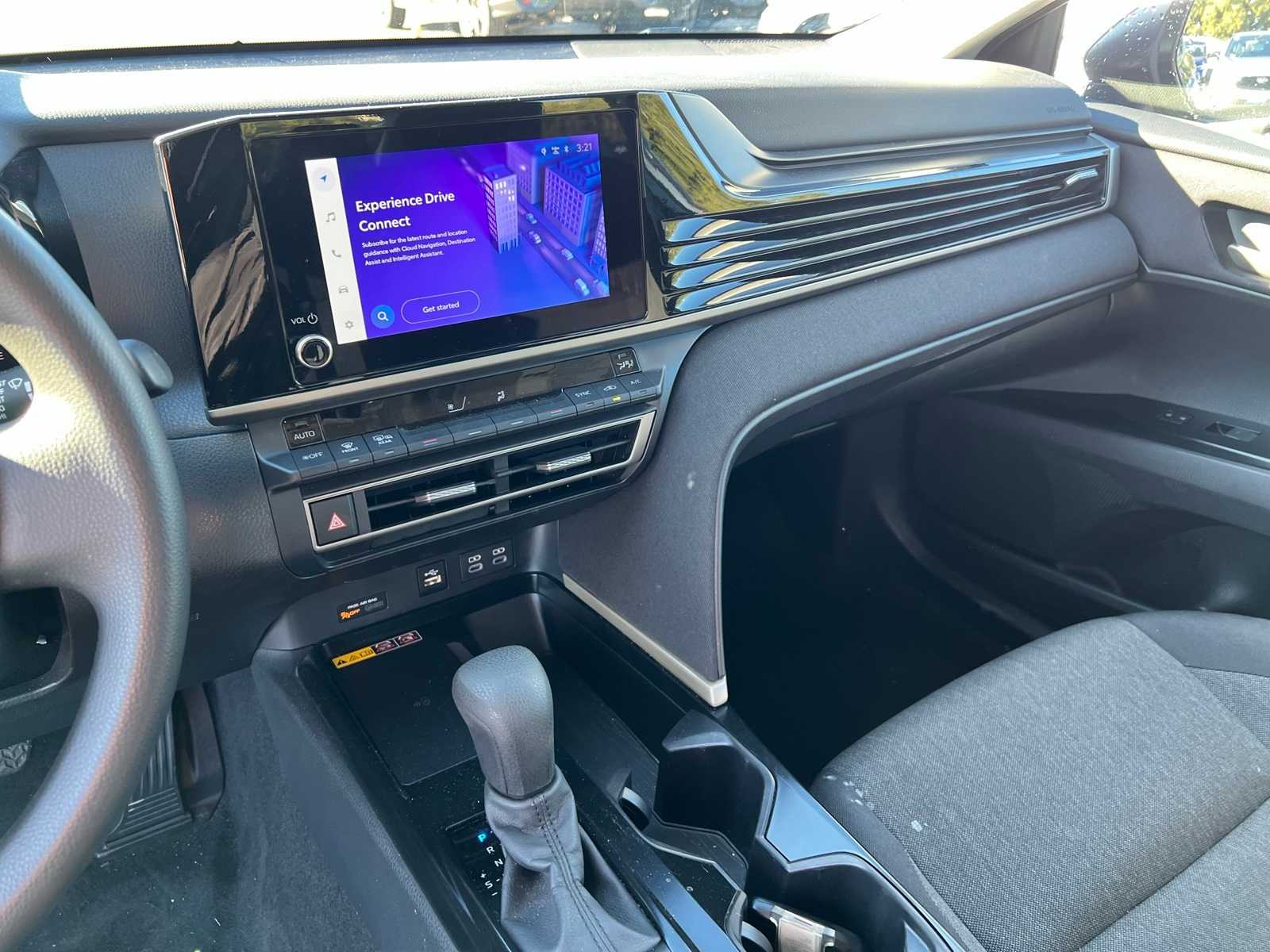 Thumbnail: 2025 Toyota Camry - 32