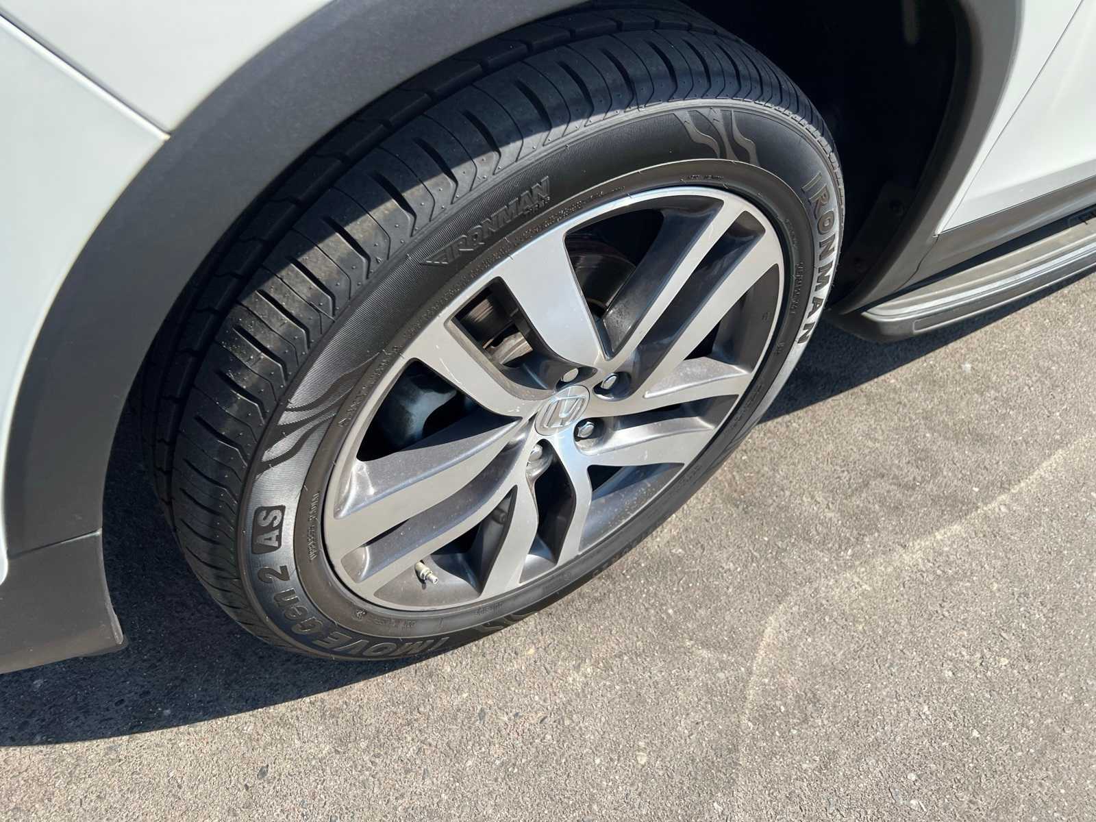 Thumbnail: 2018 Honda Pilot - 13