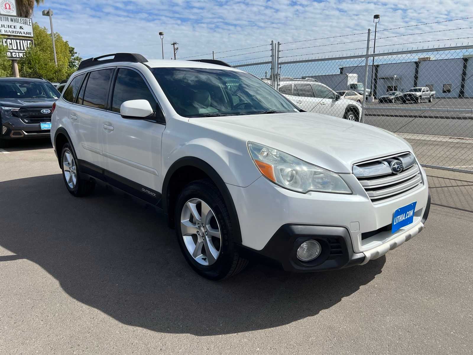 Thumbnail: 2014 Subaru Outback - 11