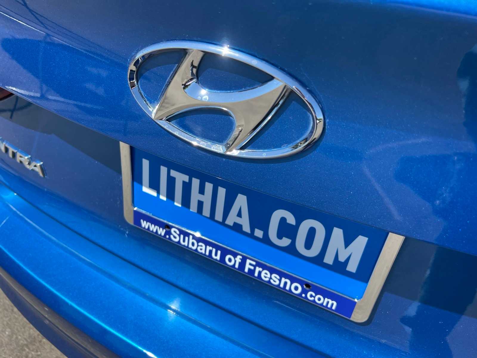 Thumbnail: 2017 Hyundai Elantra - 6
