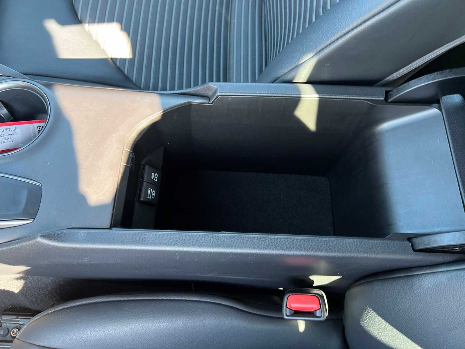 Thumbnail: 2023 Toyota Camry - 40