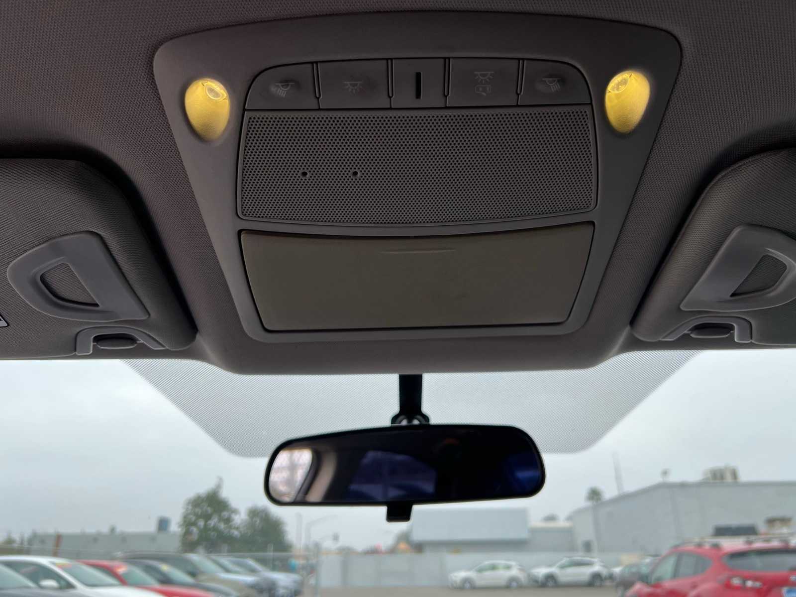 Thumbnail: 2017 Nissan Altima - 32