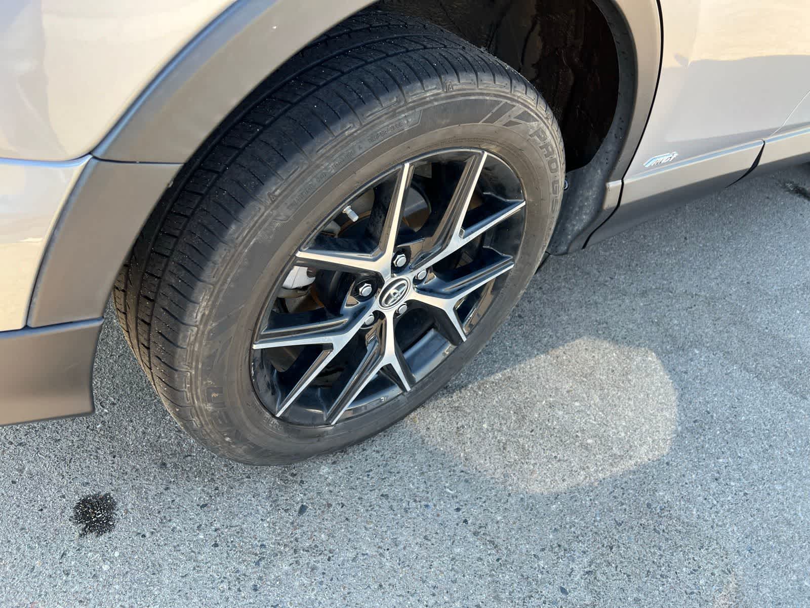 Thumbnail: 2017 Toyota RAV4 - 20