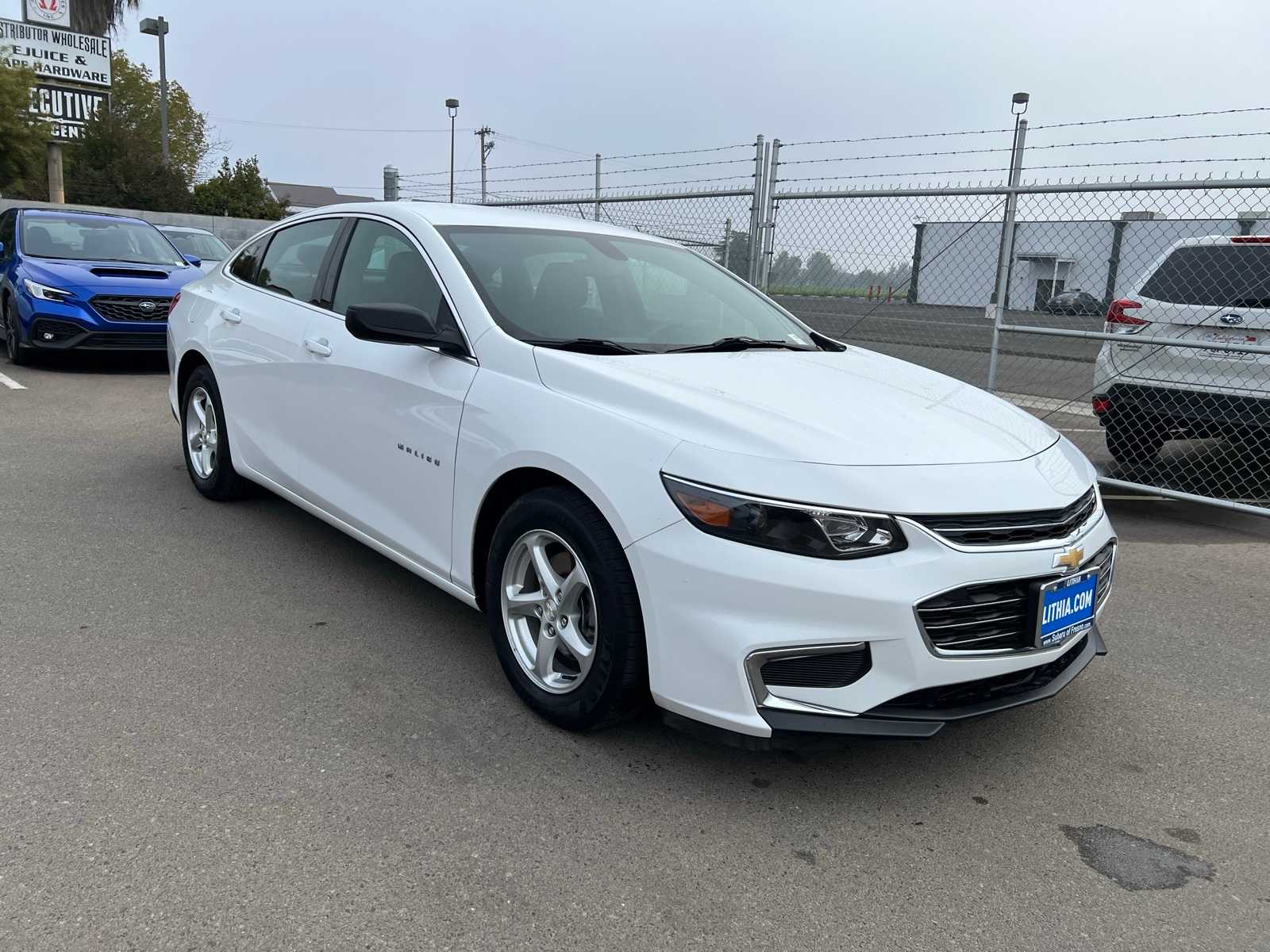 Thumbnail: 2018 Chevrolet Malibu - 10