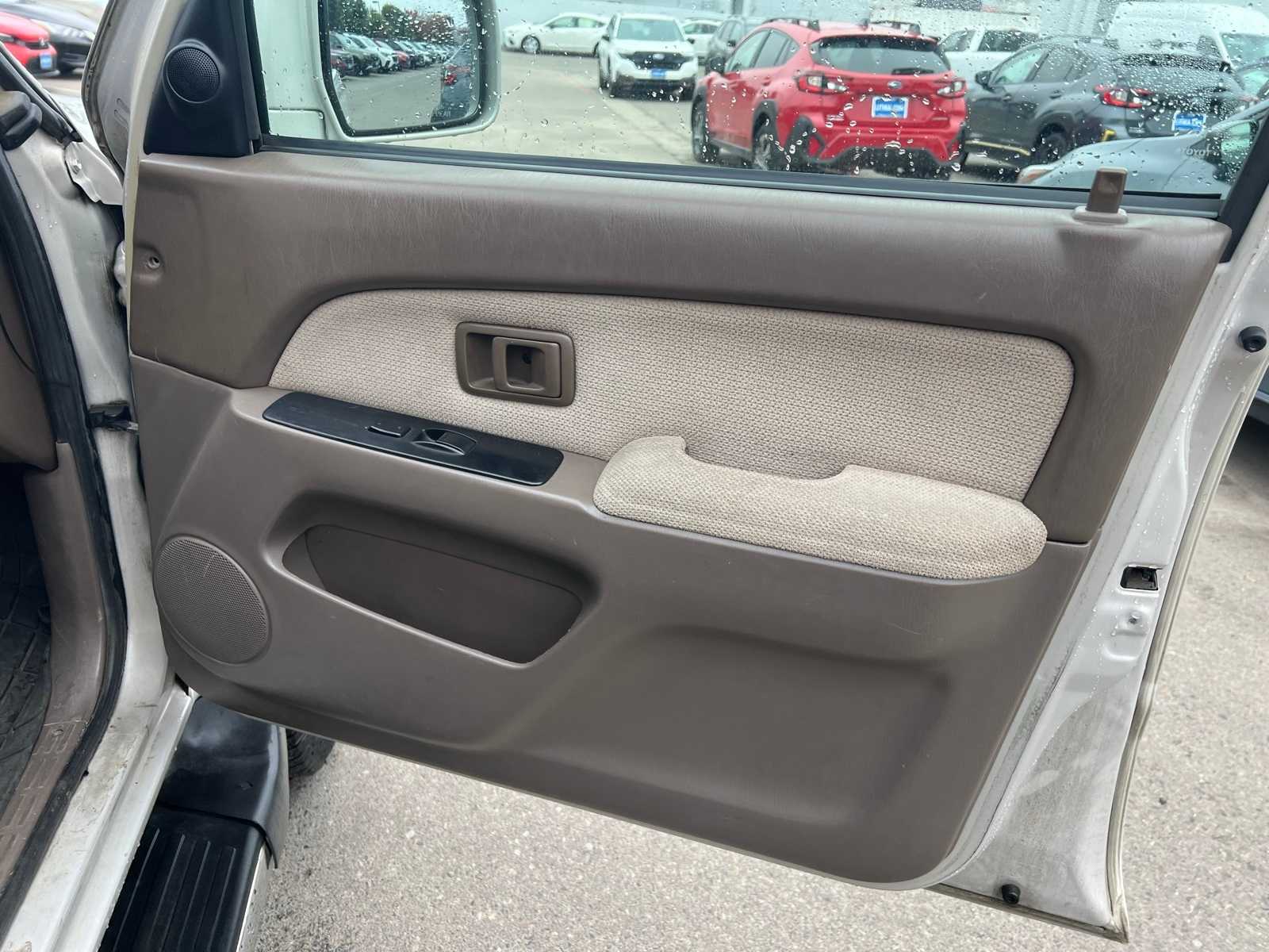 Thumbnail: 1998 Toyota 4Runner - 26