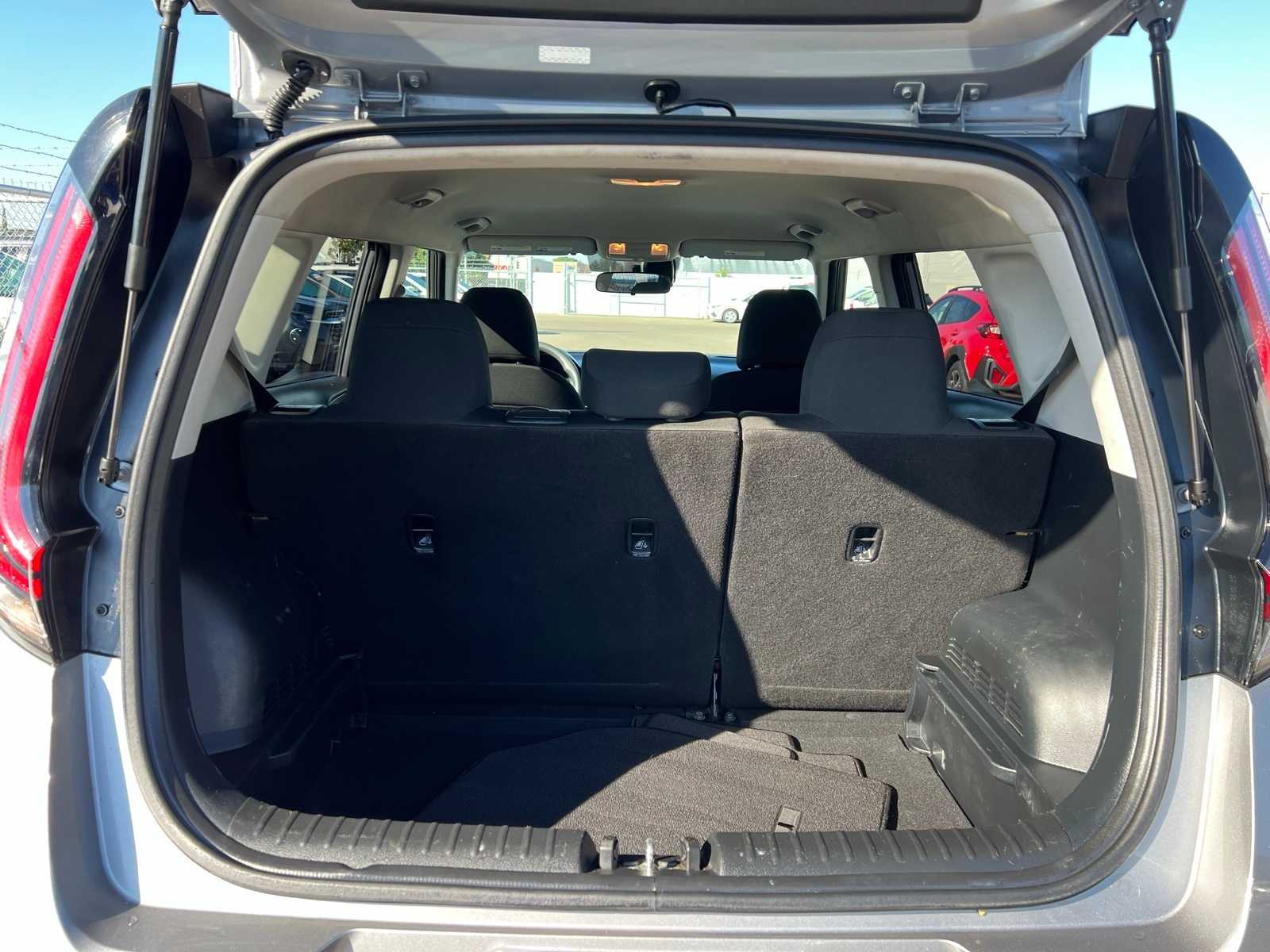 Thumbnail: 2023 Kia Soul - 7