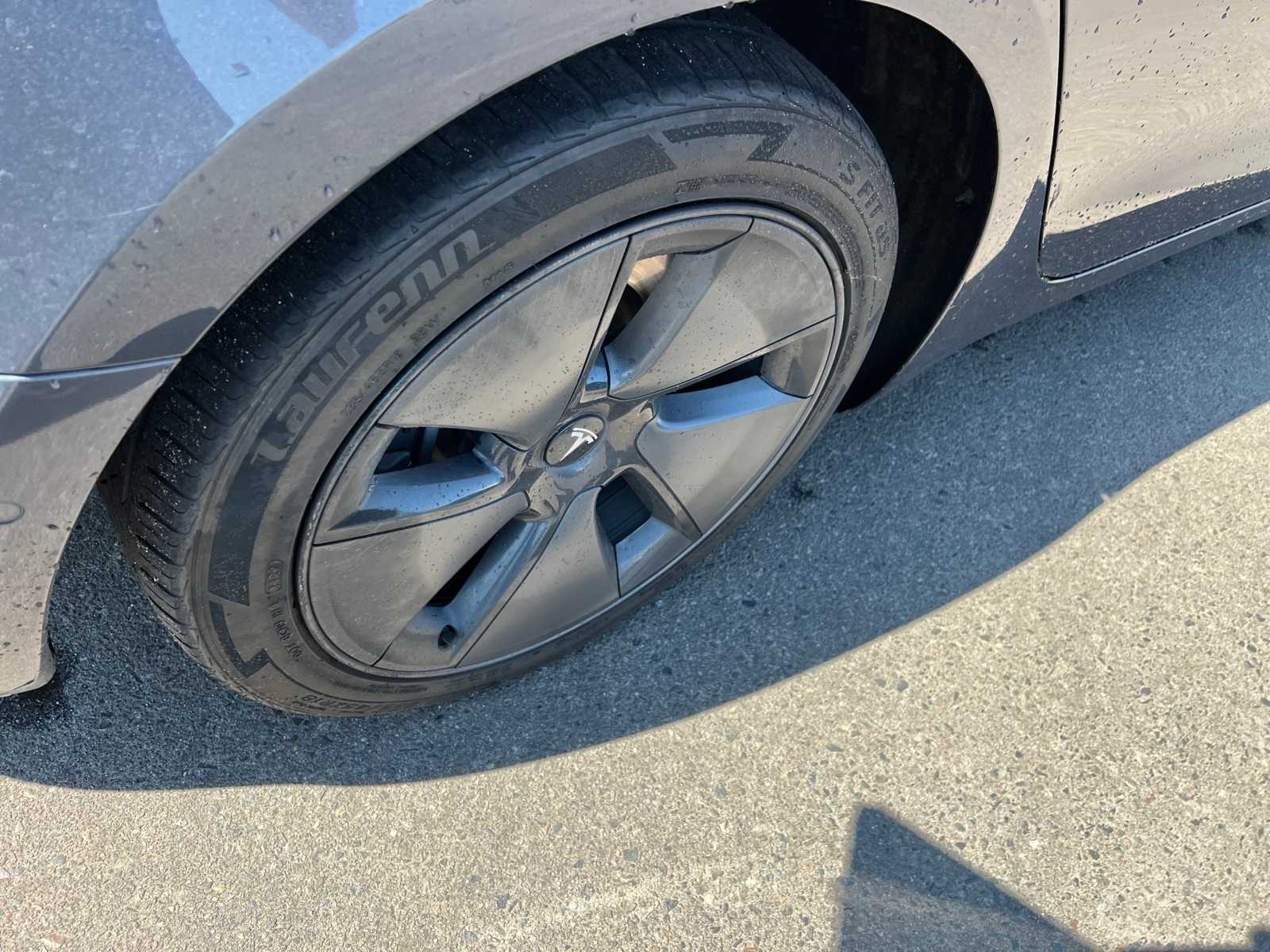 Thumbnail: 2021 Tesla Model 3 - 20