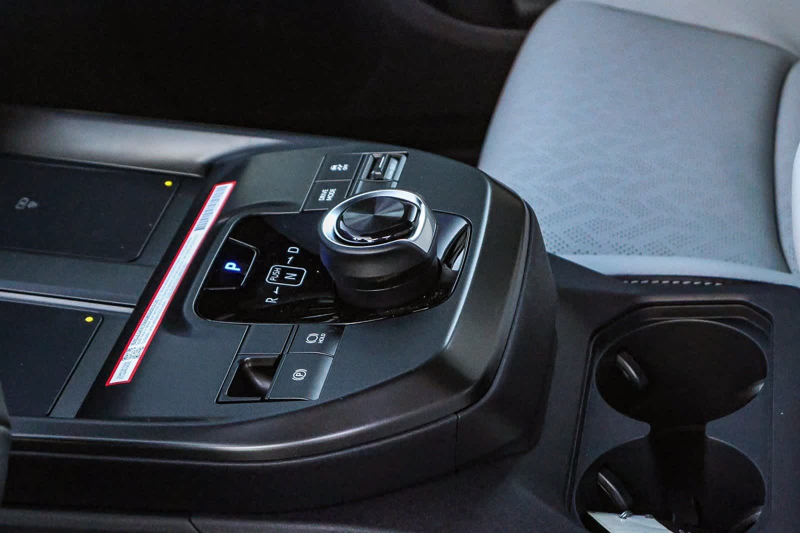 Thumbnail: 2026 Subaru Solterra - 19