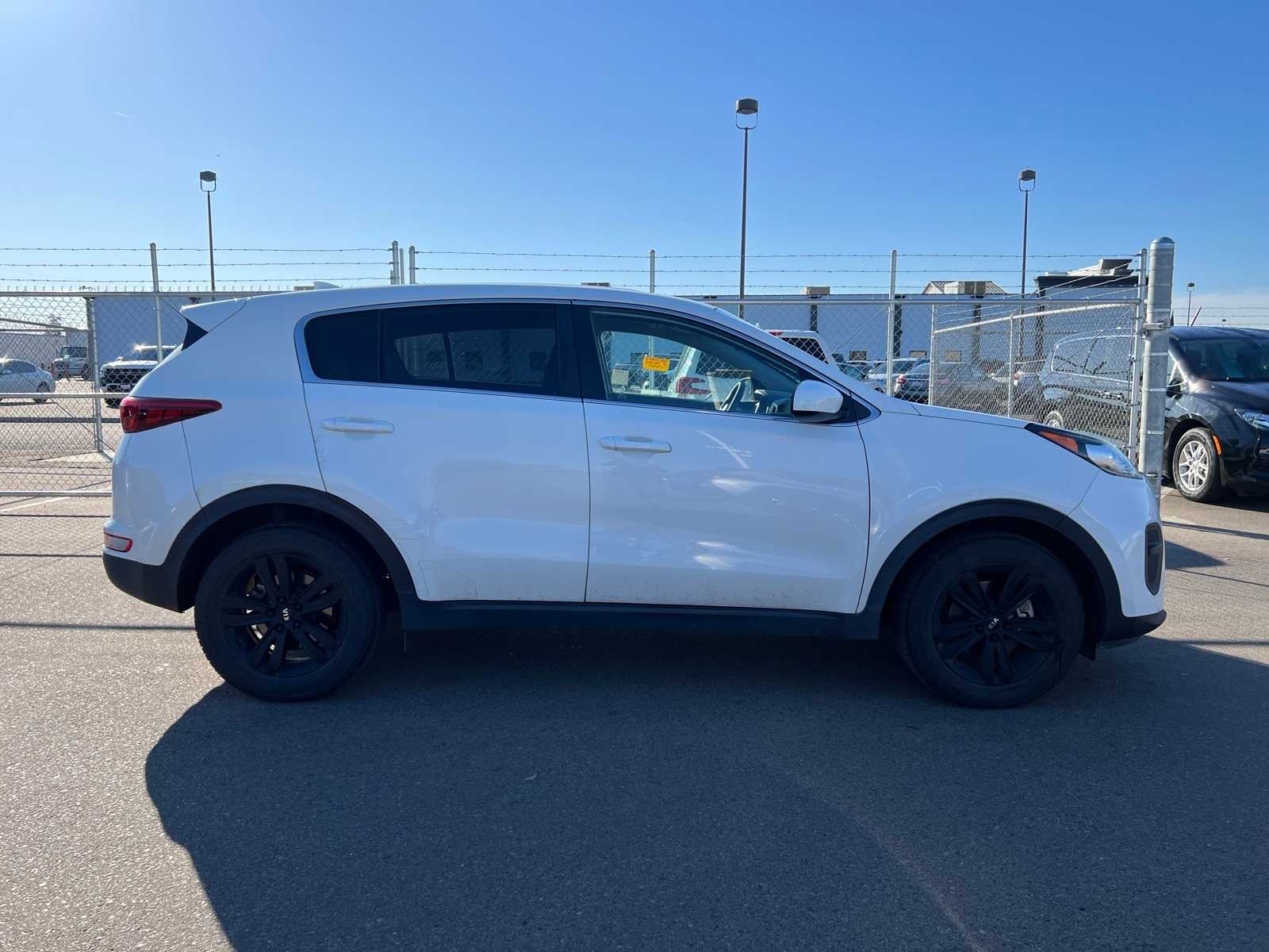 Thumbnail: 2019 Kia Sportage - 9