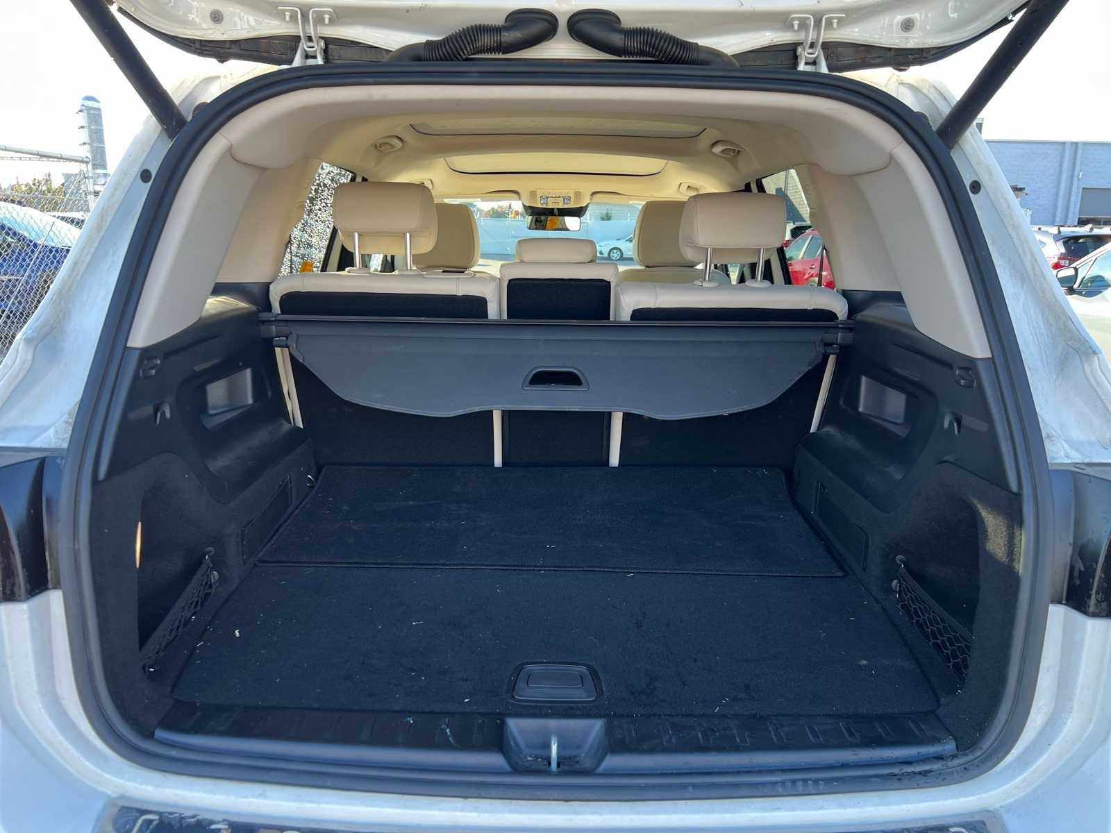 Thumbnail: 2020 Mercedes-Benz GLB - 7