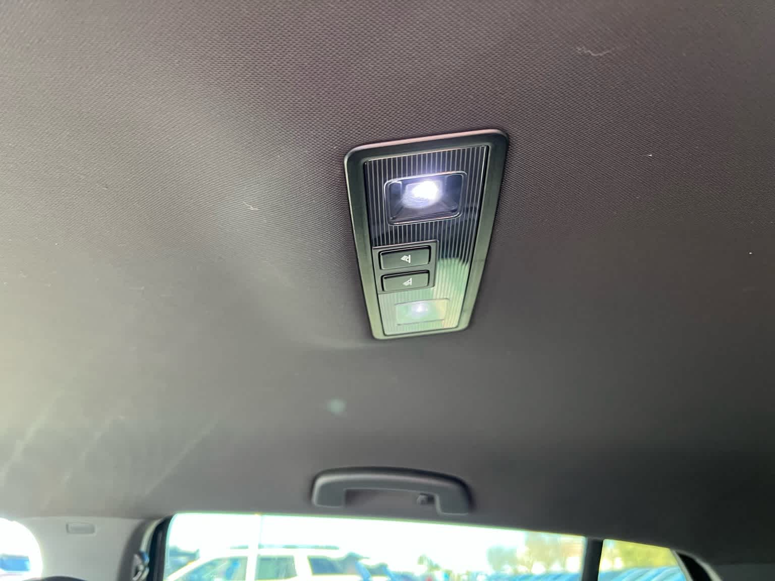 Thumbnail: 2016 Volkswagen Golf - 30