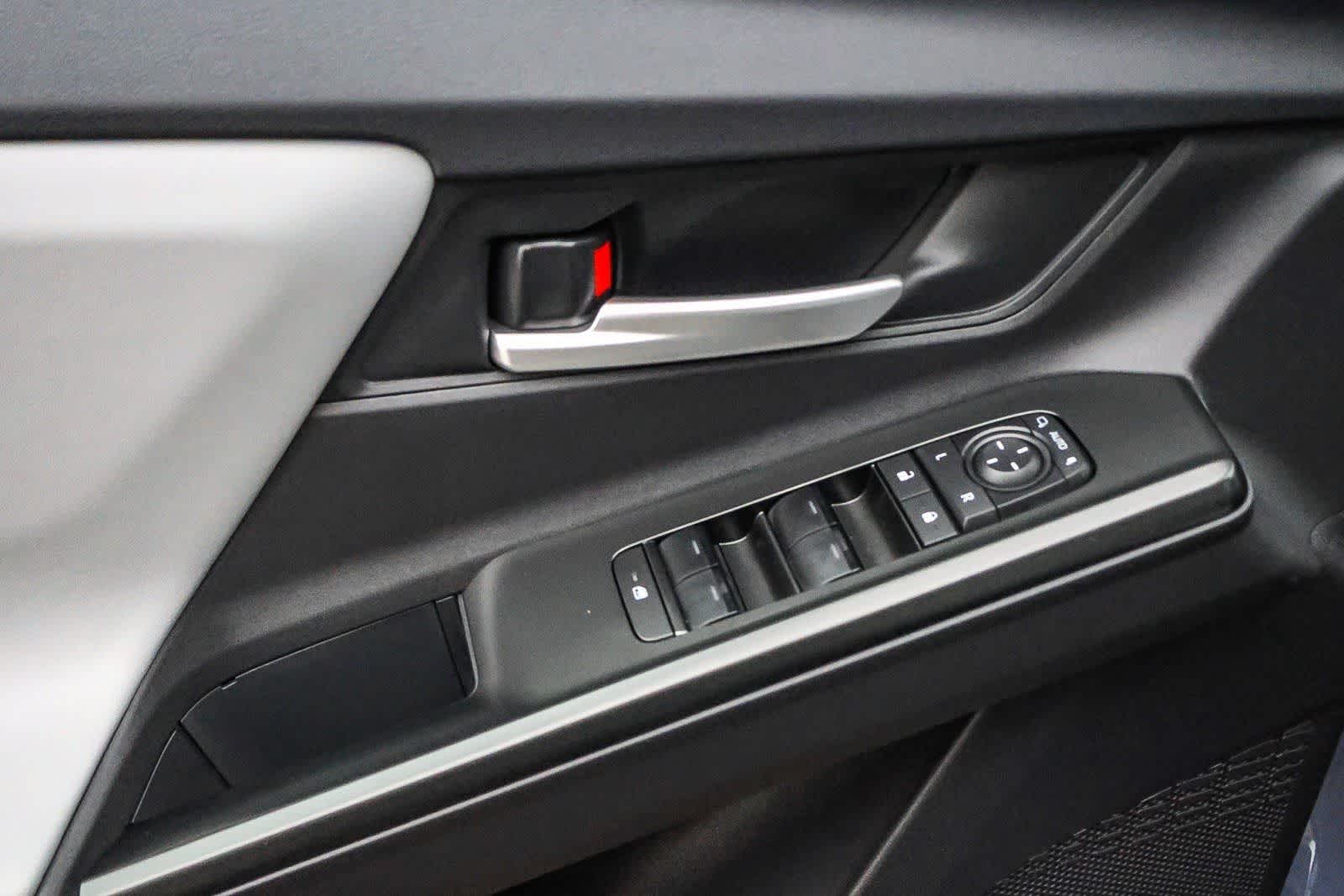 Thumbnail: 2026 Subaru Solterra - 21