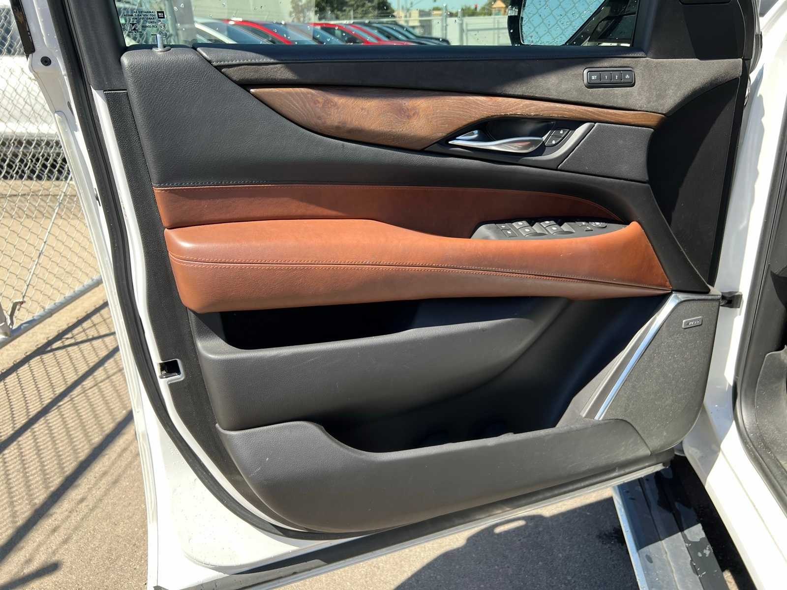 Thumbnail: 2018 Cadillac Escalade - 15