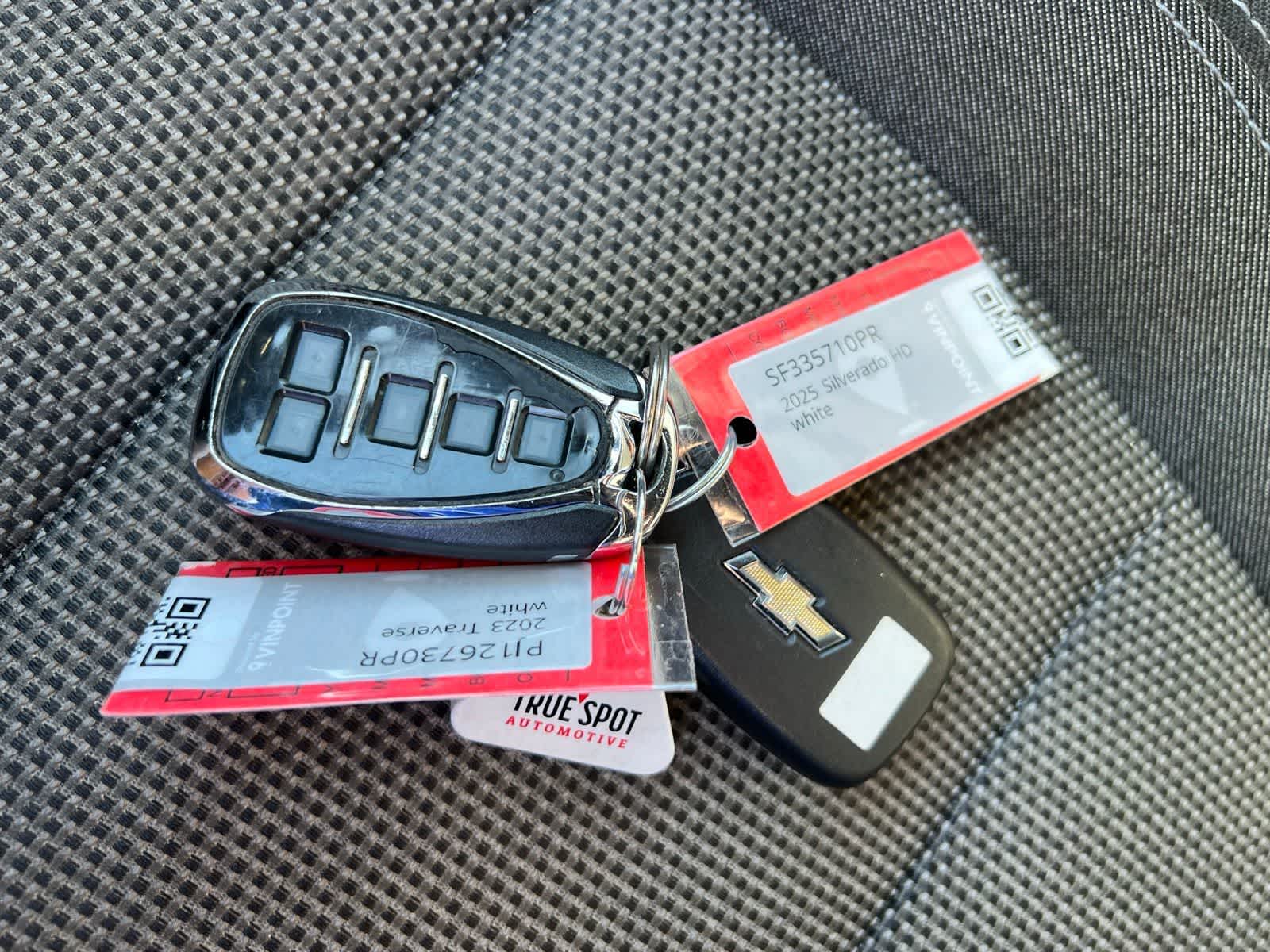 Thumbnail: 2023 Chevrolet Traverse - 37