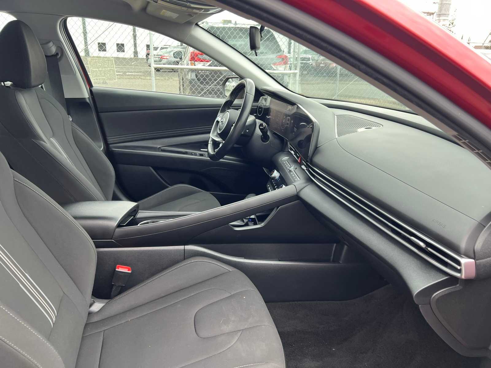 Thumbnail: 2023 Hyundai Elantra - 26