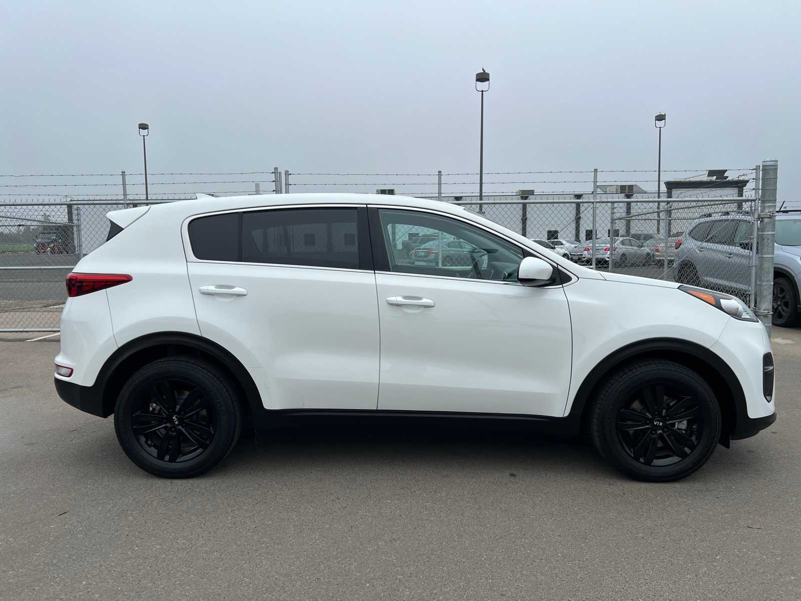 Thumbnail: 2019 Kia Sportage - 9