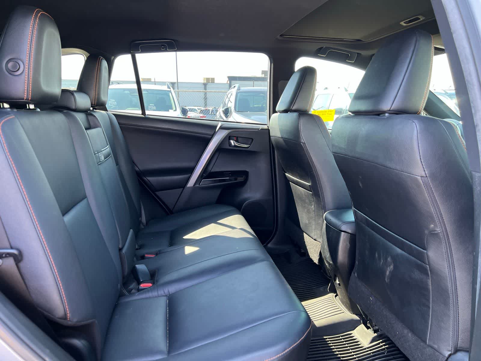 Thumbnail: 2017 Toyota RAV4 - 22