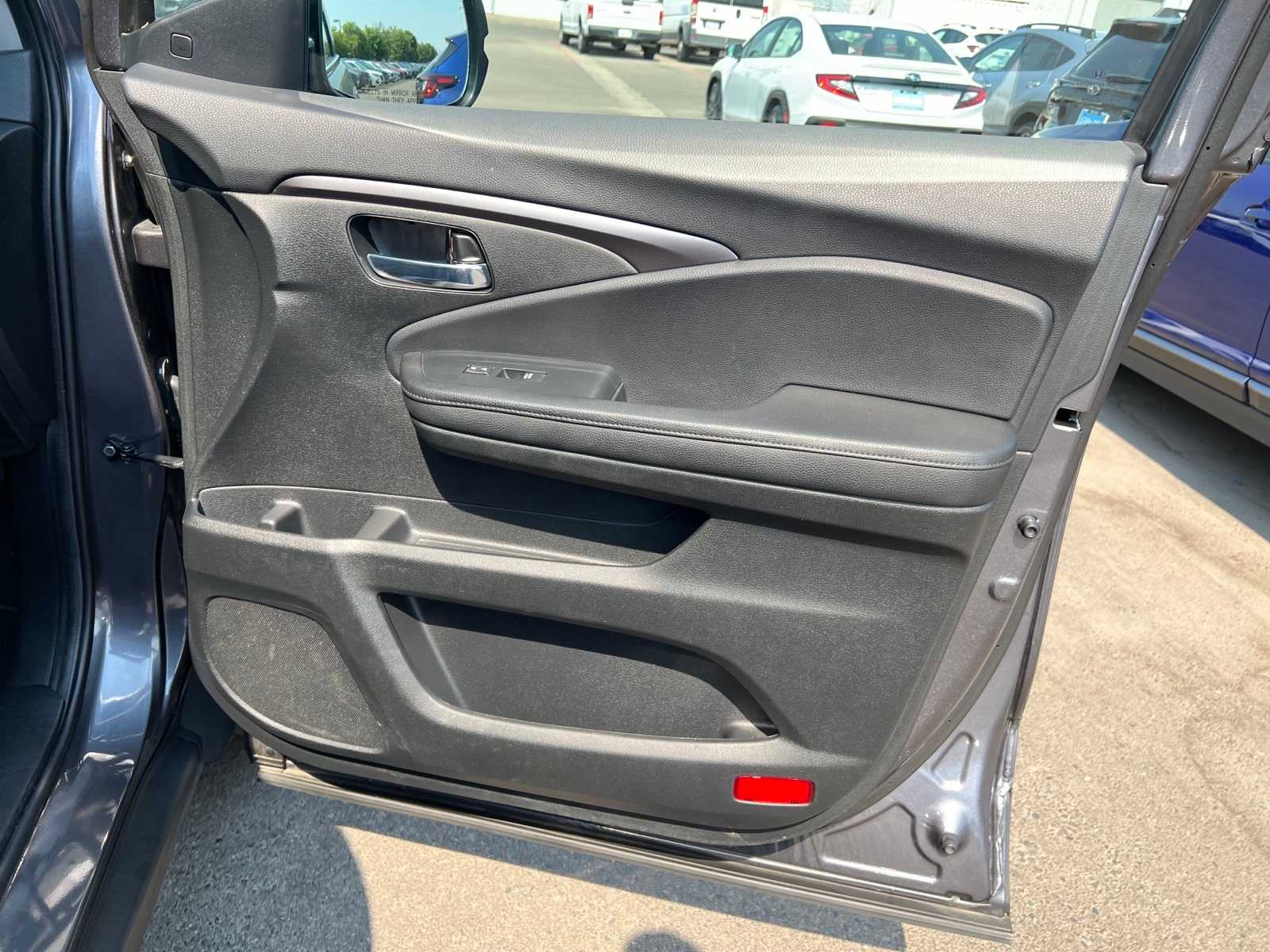 Thumbnail: 2022 Honda Pilot - 28