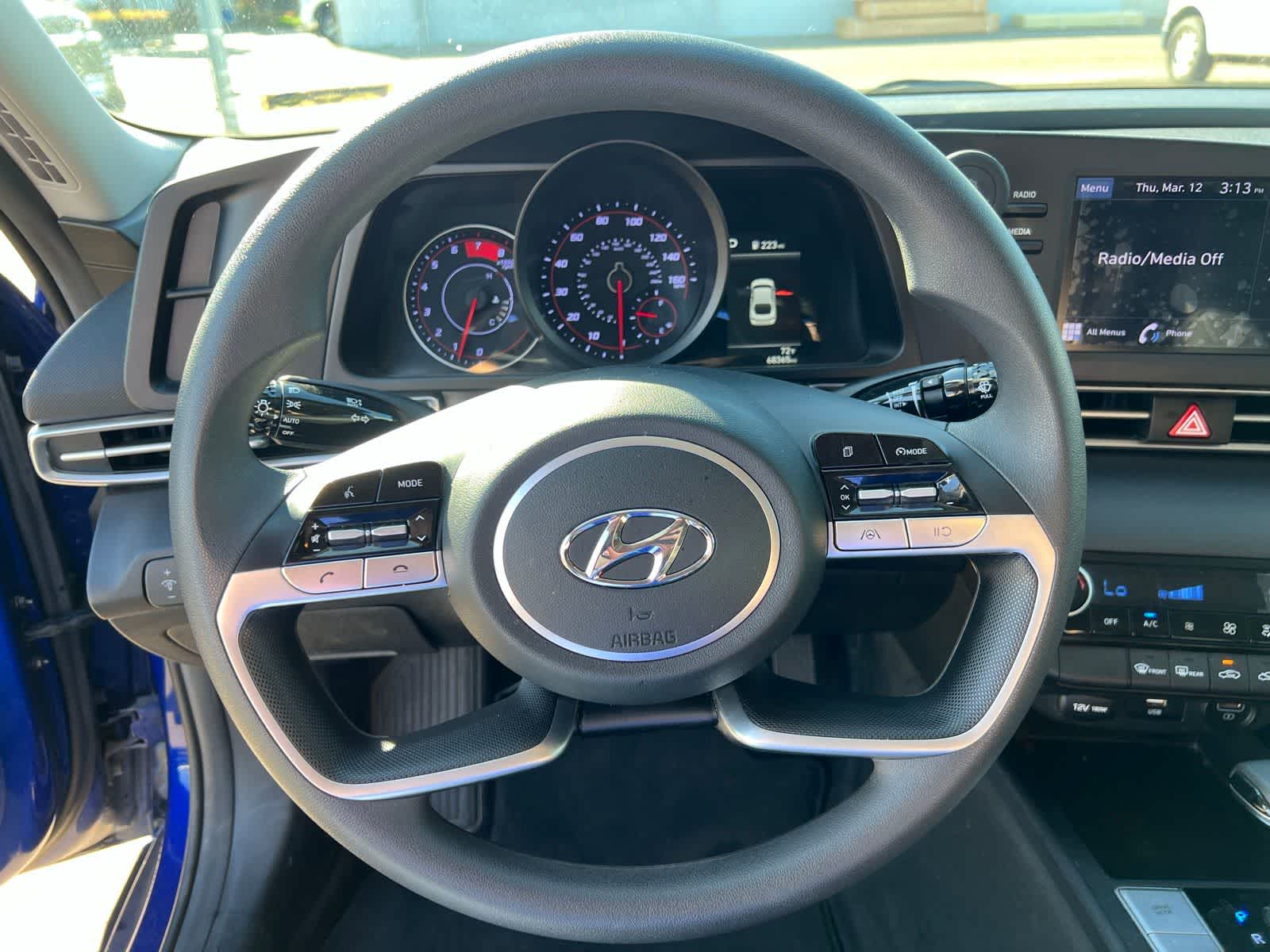 Thumbnail: 2023 Hyundai Elantra - 28