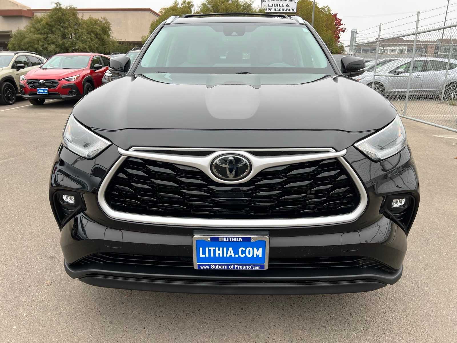 Thumbnail: 2021 Toyota Highlander - 12