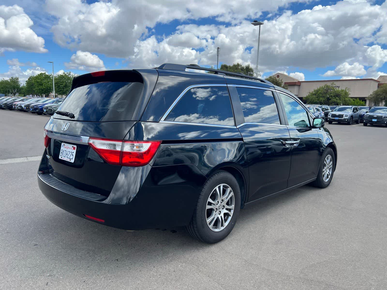 Thumbnail: 2011 Honda Odyssey - 8