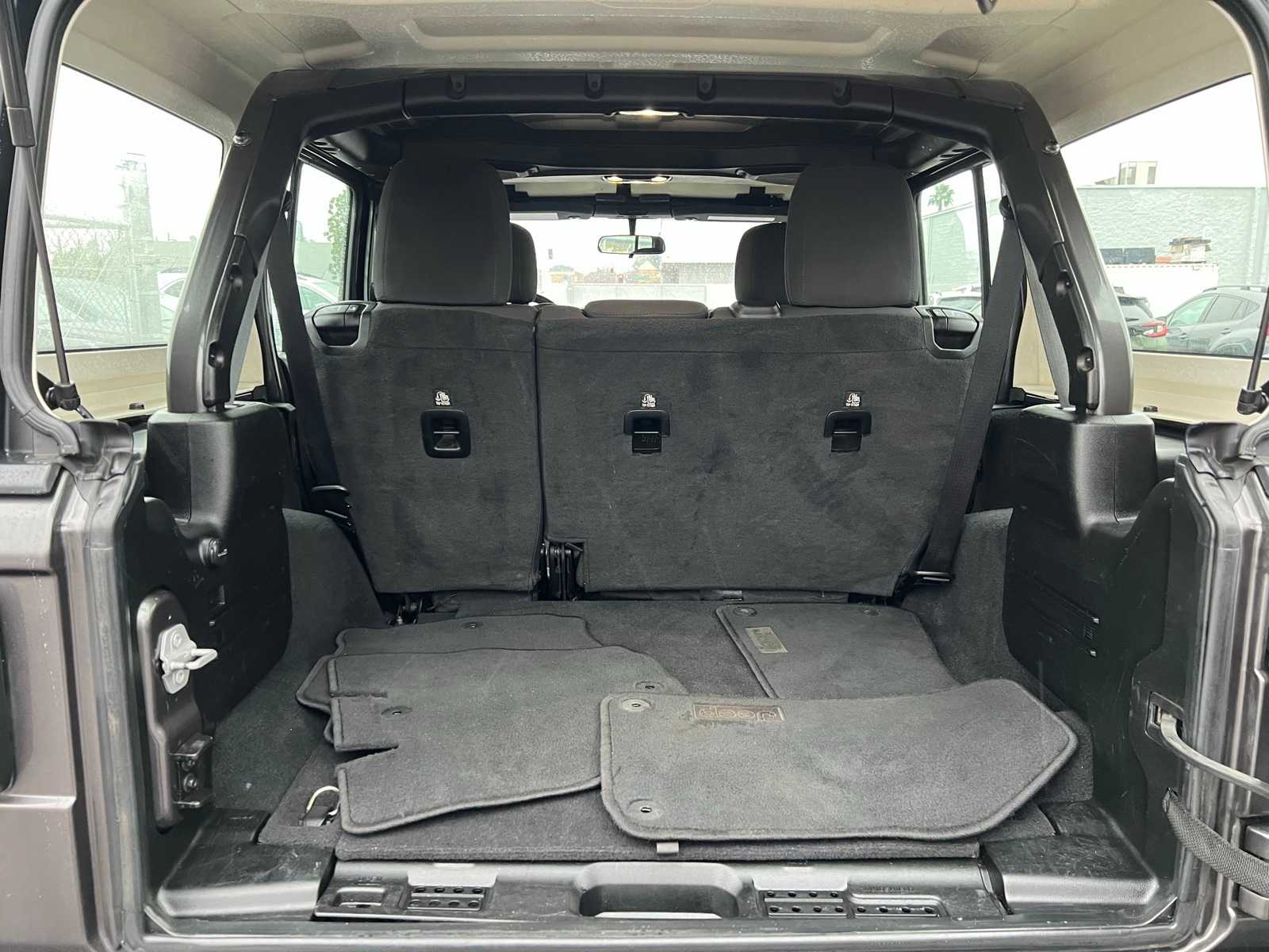 Thumbnail: 2022 Jeep Wrangler - 5