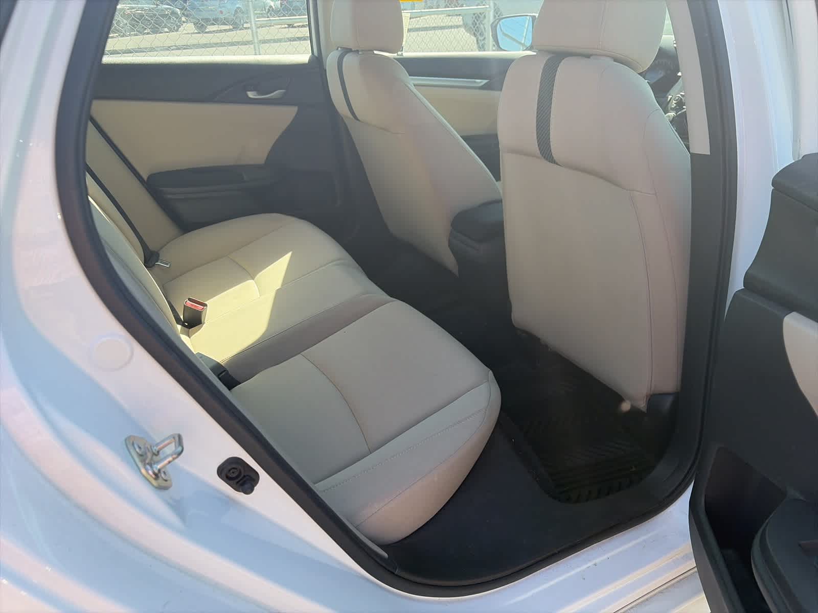 Thumbnail: 2016 Honda Civic - 9