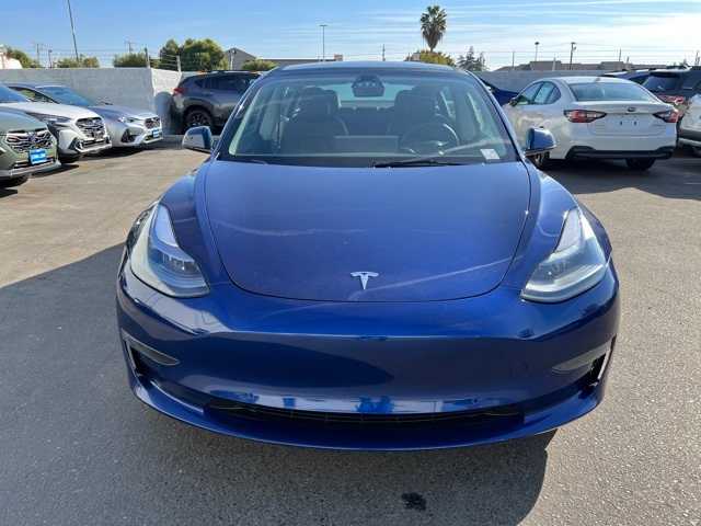 Thumbnail: 2022 Tesla Model 3 - 10